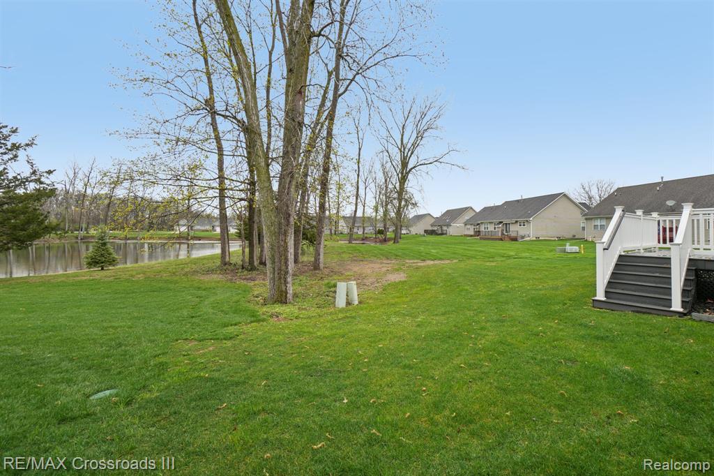 10324 Swan Lake Circle, Ypsilanti, MI 48197 — Photo 24