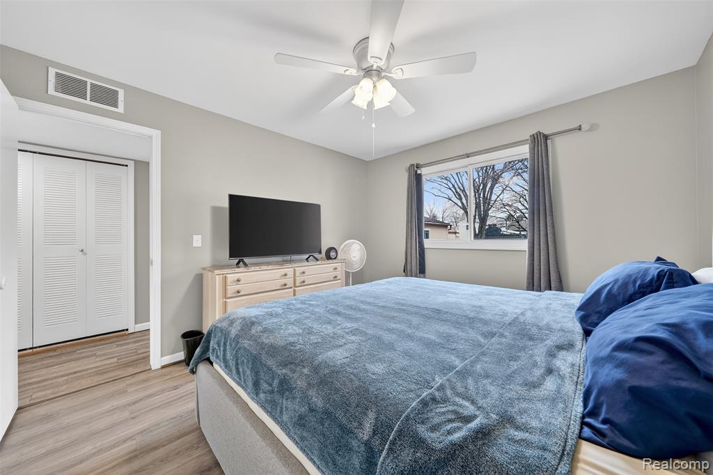 31674 Grove, Fraser, MI 48026 — Photo 18