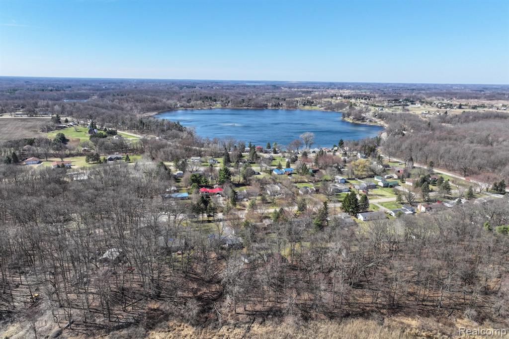 2186 Landmark Drive, Lapeer, MI 48446 — Photo 34