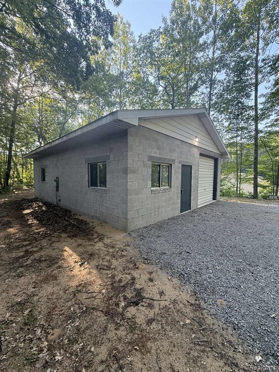 8460 N Harrison, Roscommon, MI 48653 — Photo 2