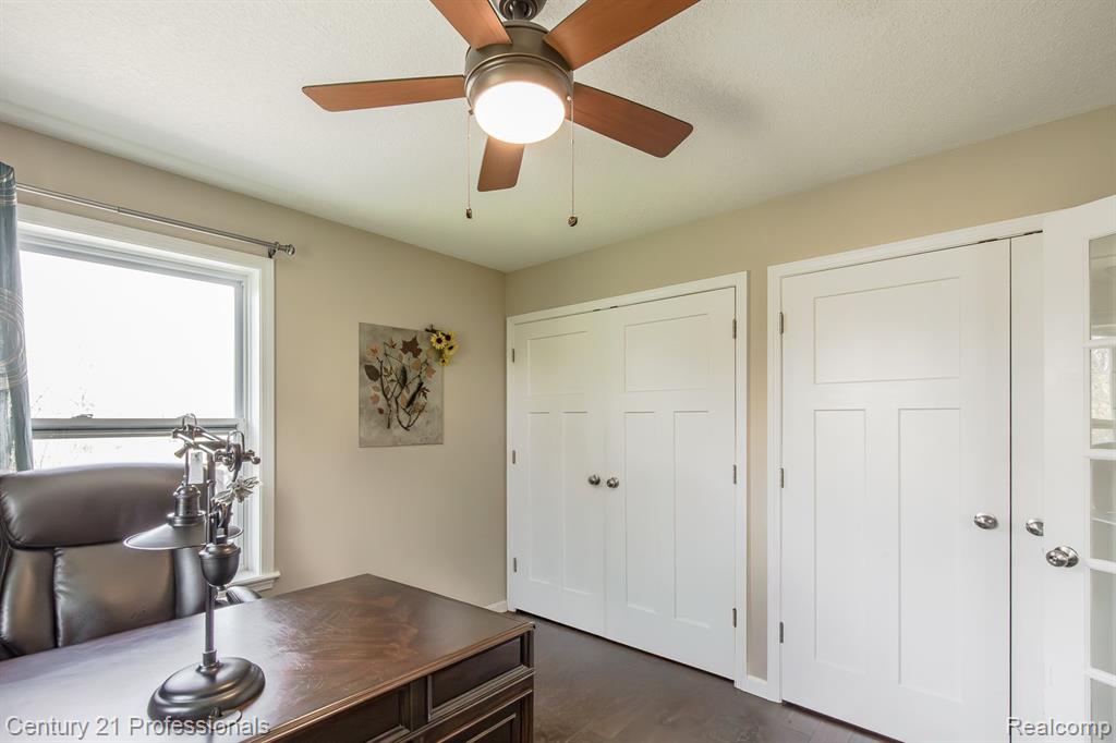 10207 DODGE Road, Otisville, MI 48463 — Photo 25
