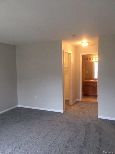 4094 HAMPTON RIDGE Boulevard, Howell, MI 48843 — Photo 11