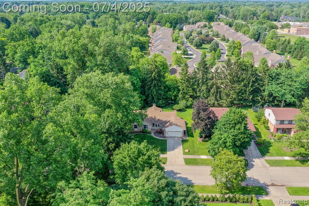 46314 Rockledge Drive, Plymouth, MI 48170 — Photo 6