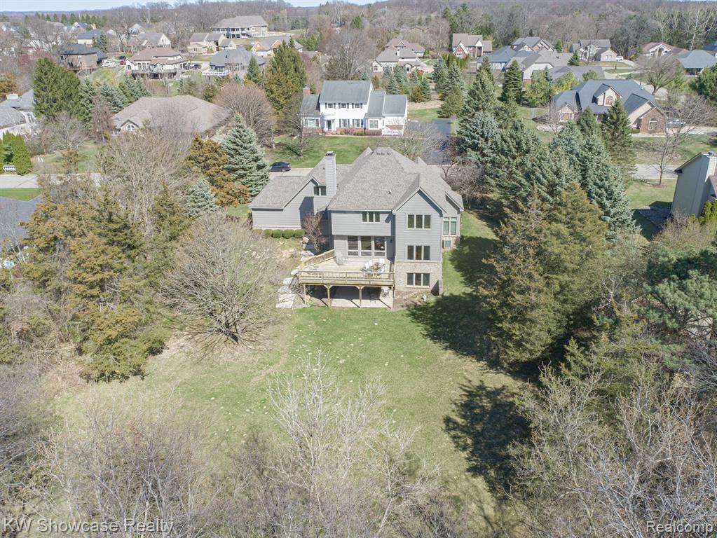 940 Dacea Court, White Lake, MI — Photo 2
