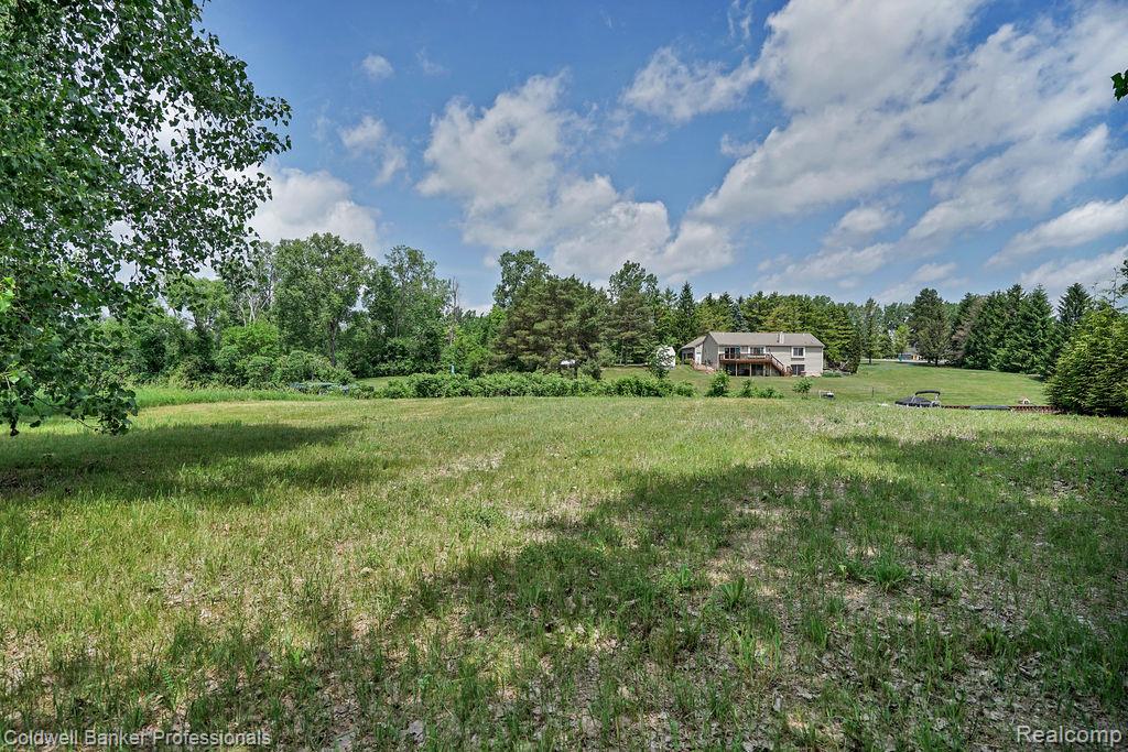 1932 Sandy Shores Drive, Oxford, MI 48371 — Photo 14