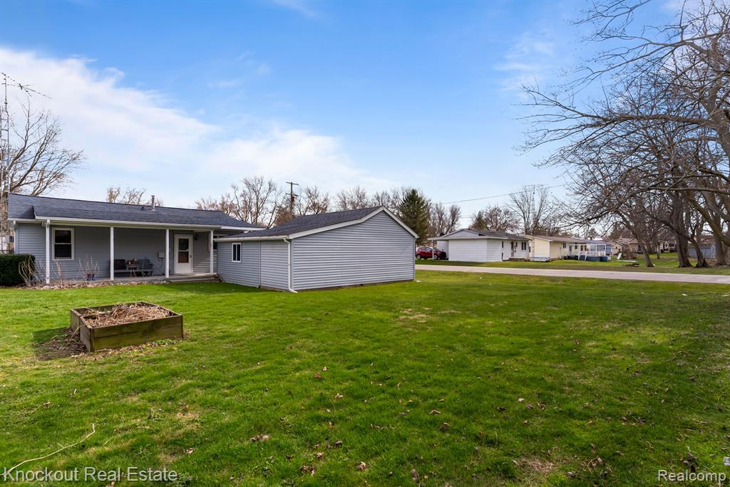 203 ATHLETIC Street, Otisville, MI 48463 — Photo 25