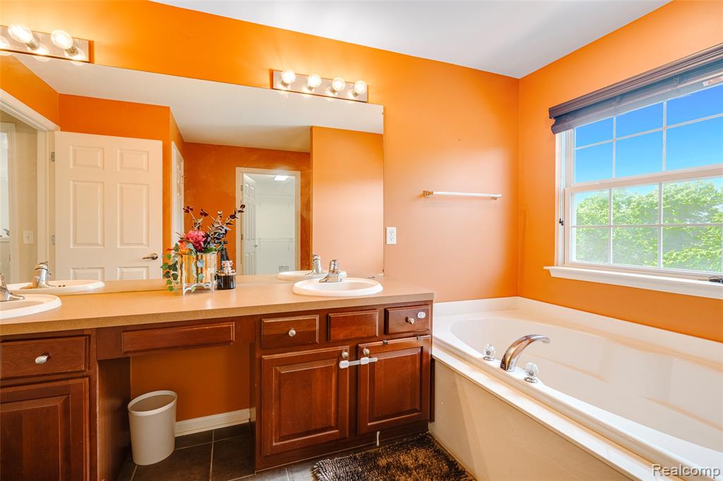 50042 Black Horse Lane, Canton, MI 48188 — Photo 46