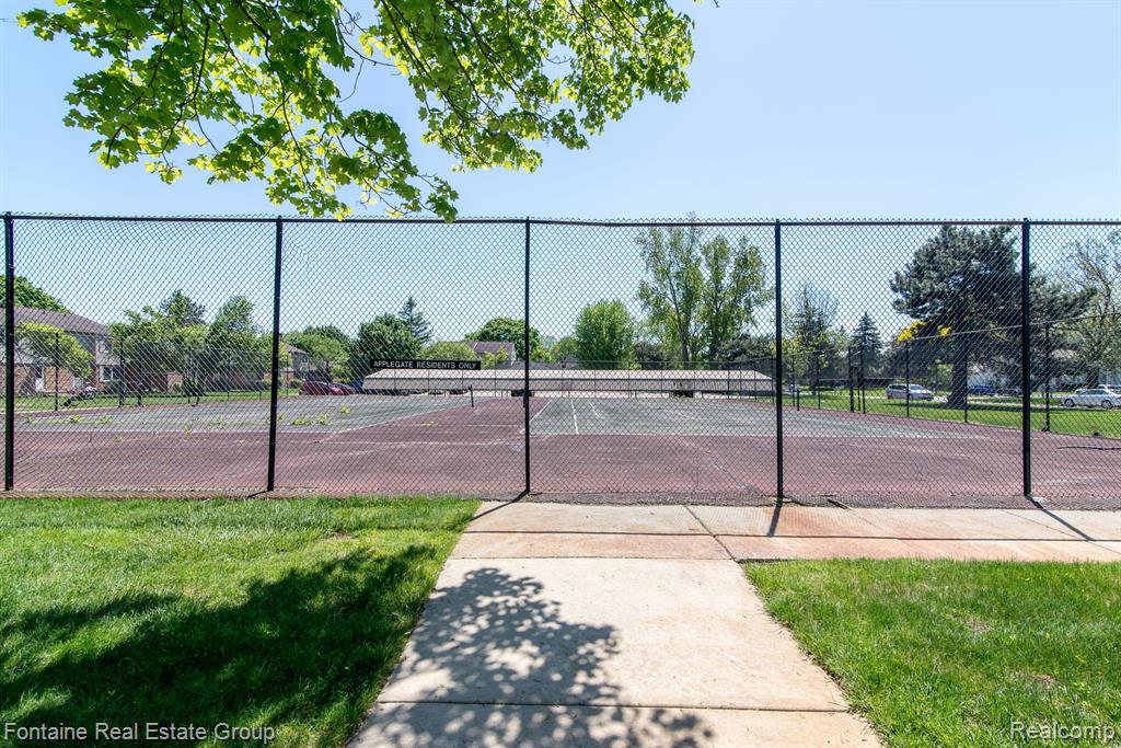 24606 BASHIAN Drive, Novi, MI — Photo 32