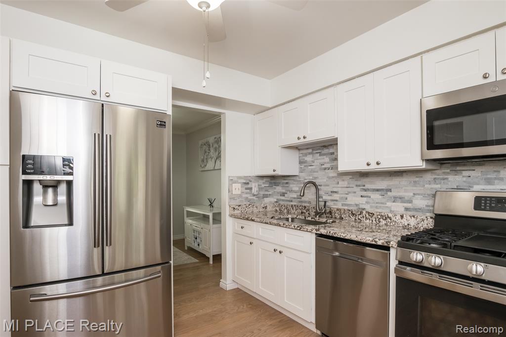 1599 Brentwood Drive, Troy, MI 48098 — Photo 17