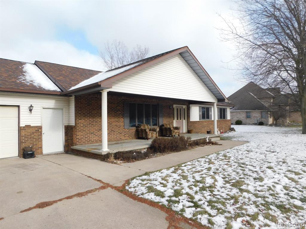 410 GOLF VIEW Drive, Sandusky, MI 48471 — Photo 4