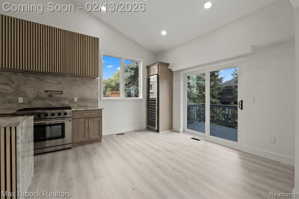 4117 Marlwood Drive, West Bloomfield, MI 48323 — Photo 8