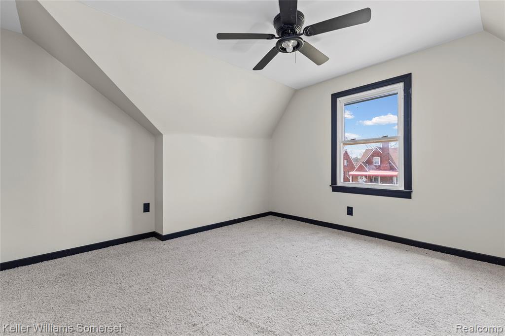 18642 Tracey Street, Detroit, MI 48235 — Photo 12