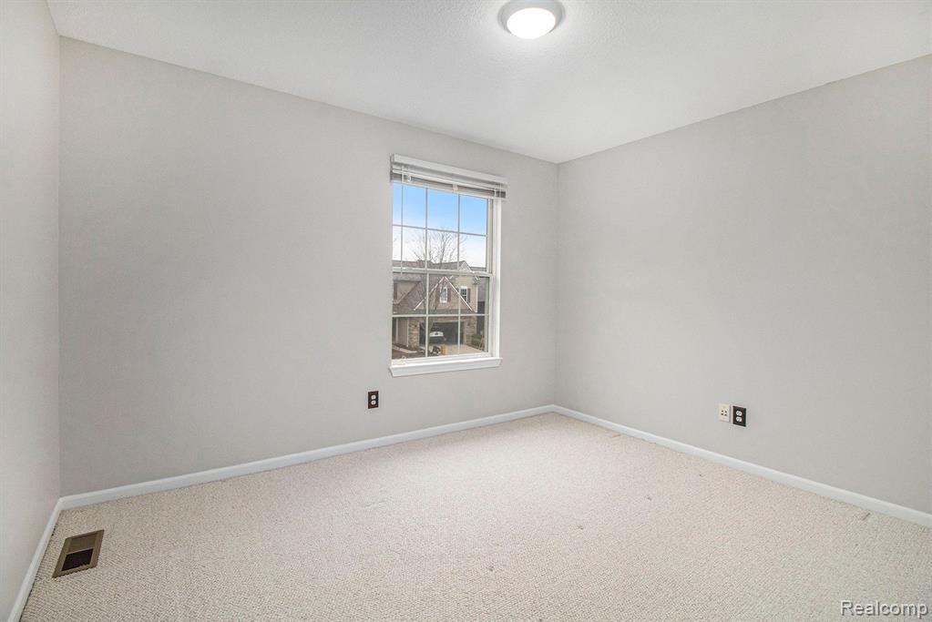 5535 GALLERY PARK Drive, Ann Arbor, MI 48103 — Photo 22