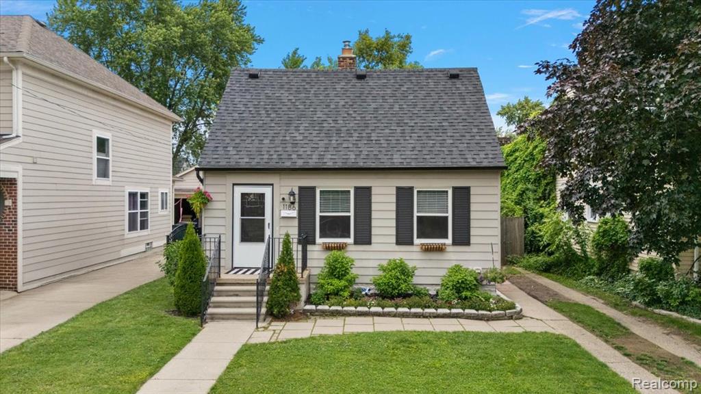 1186 Larkmoor Boulevard, Berkley, MI 48072 — Photo 2