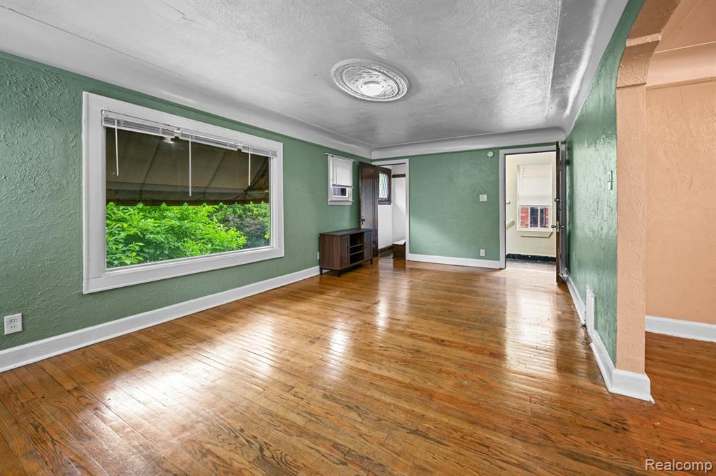 4480 YORKSHIRE Road, Detroit, MI 48224 — Photo 16