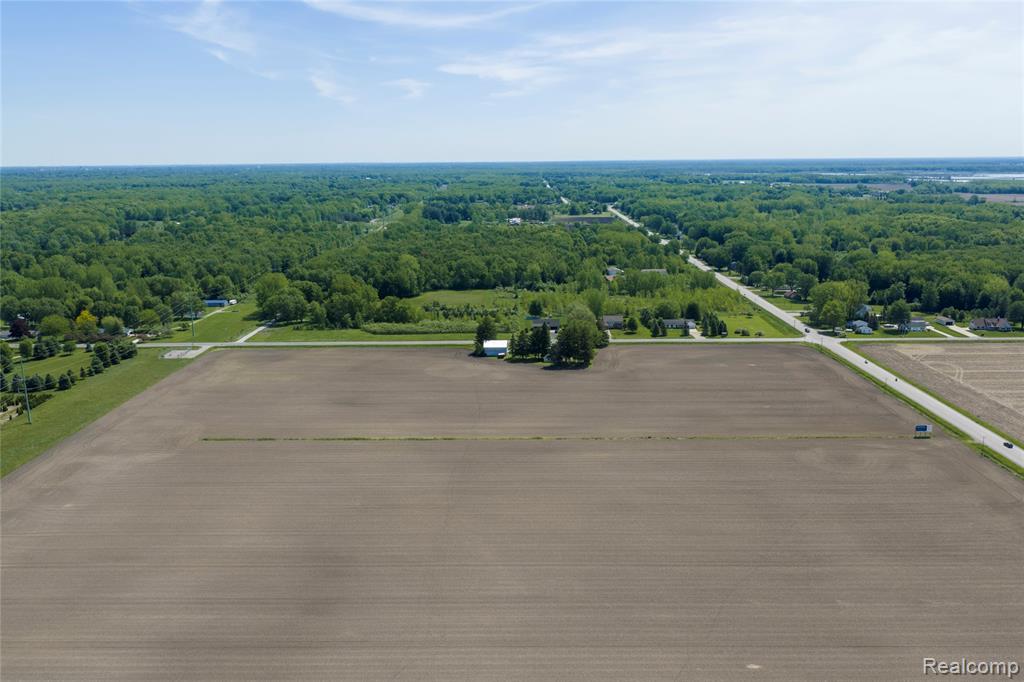 2900B S Miller Road, Saginaw, MI 48609 — Photo 11