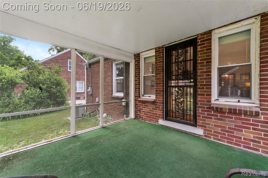 16216 Burgess, Detroit, MI 48219 — Photo 15