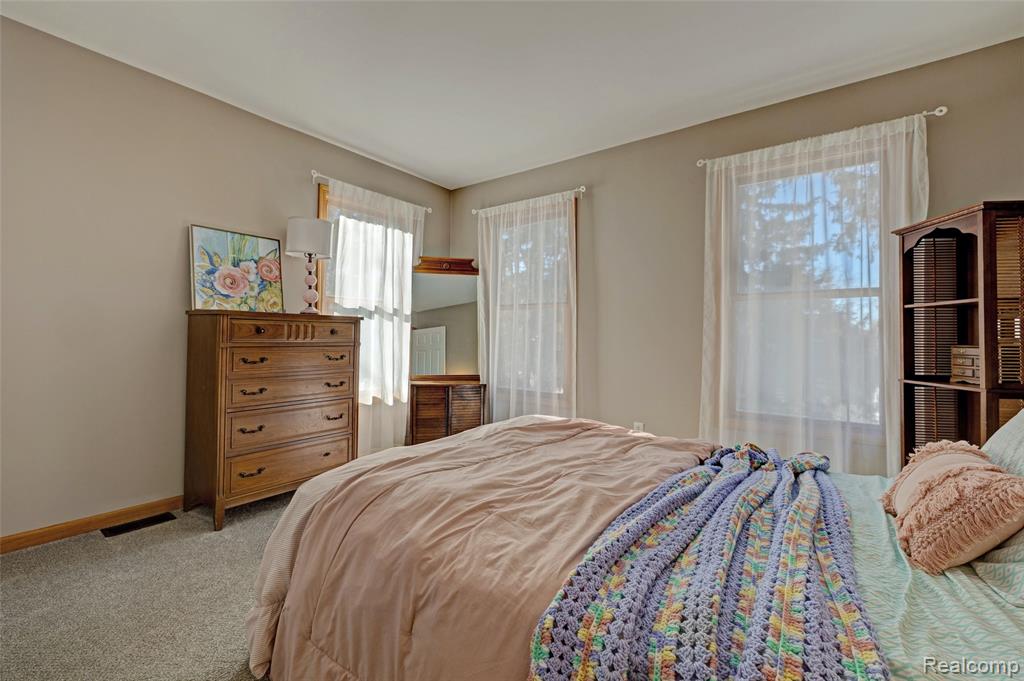 9619 Tree Top Court, Pinckney, MI, 48169