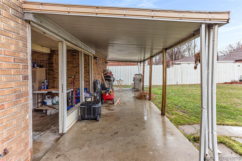 940 Stewart Avenue, Lincoln Park, MI 48146 — Photo 32
