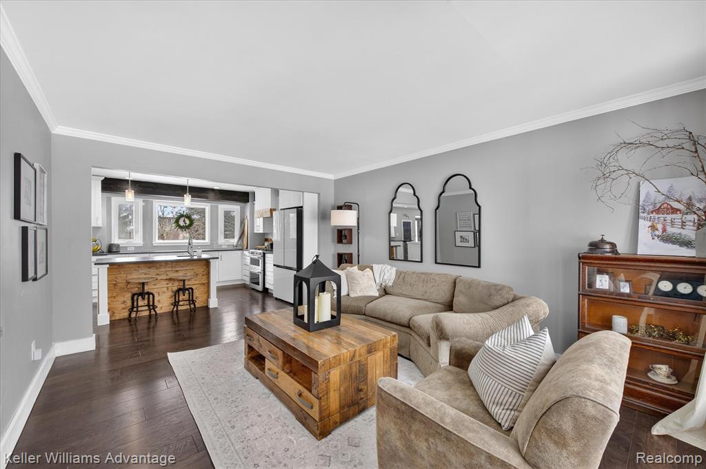 47707 Rochester Drive, Novi, MI — Photo 4