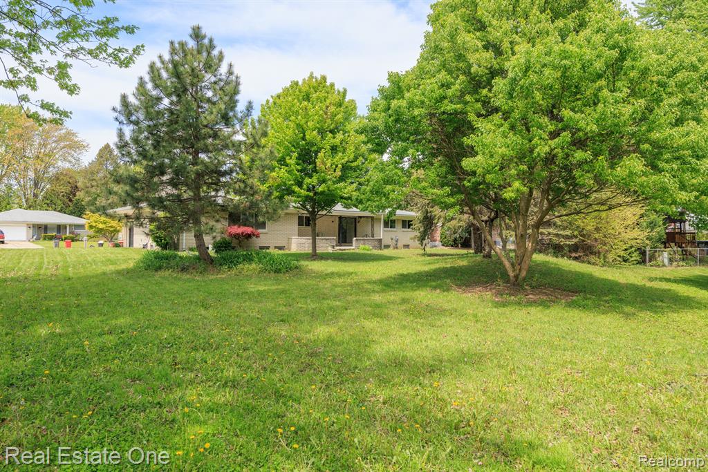 39764 BONNIE COURT, Clinton Twp, MI 48038 — Photo 37