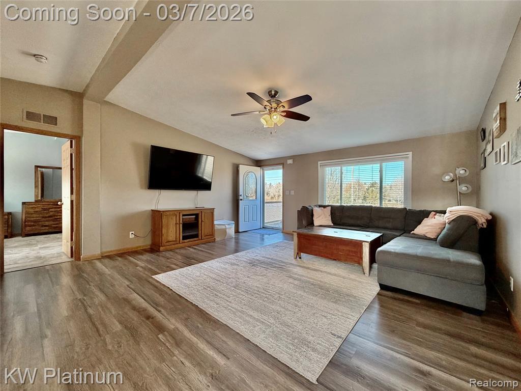 6801 Lapeer Road, Kimball, MI — Photo 2
