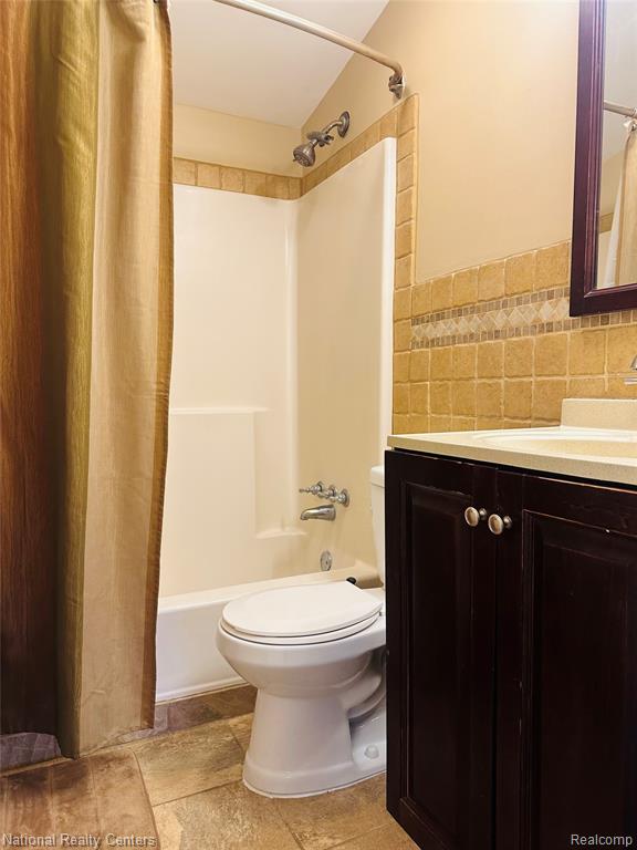 10461 9 Mile Road, Whitmore Lake, MI 48189 — Photo 14