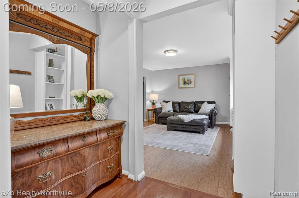 24168 Saint Mary Court, Farmington, MI 48336 — Photo 5