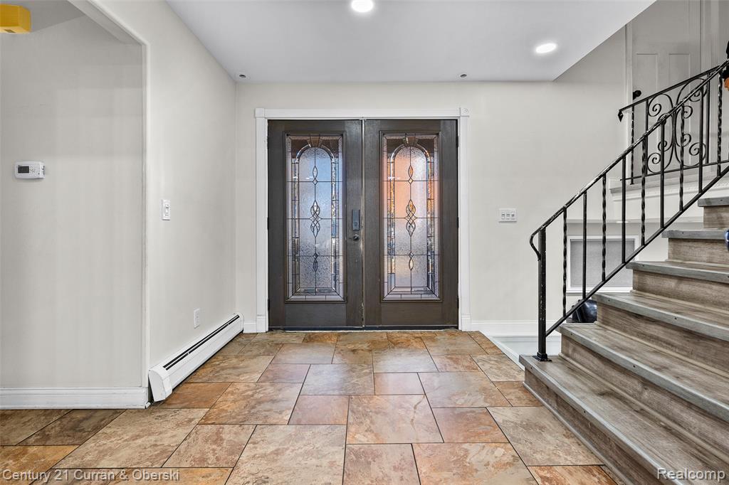 1310 Plainfield Street, Dearborn Heights, MI 48127 — Photo 5