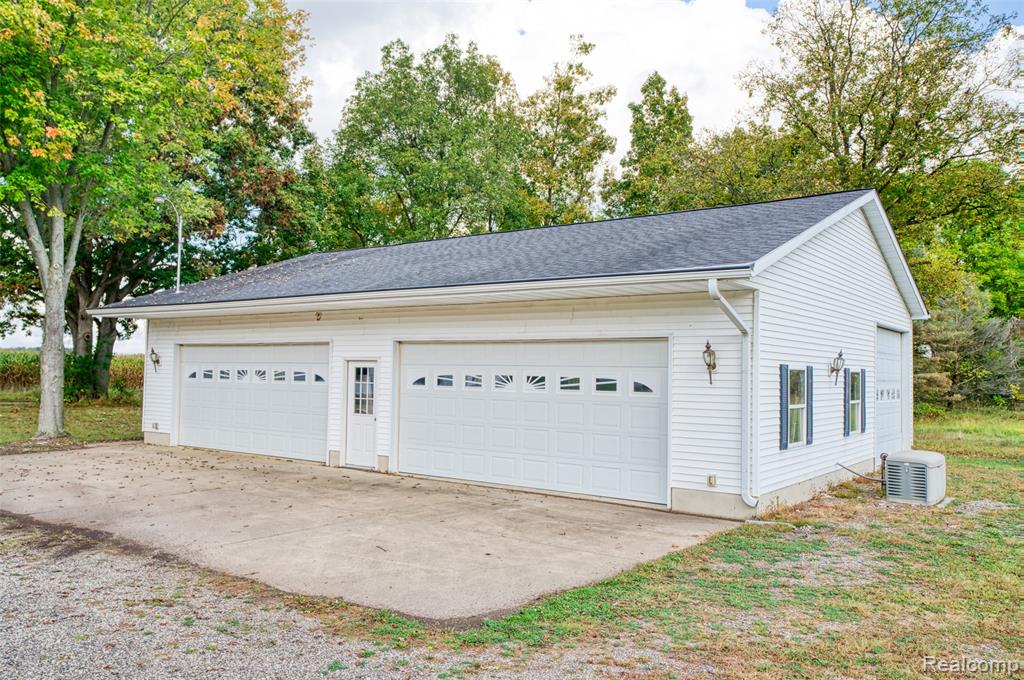 5430 E Columbia Road, Webberville, MI 48892 — Photo 25