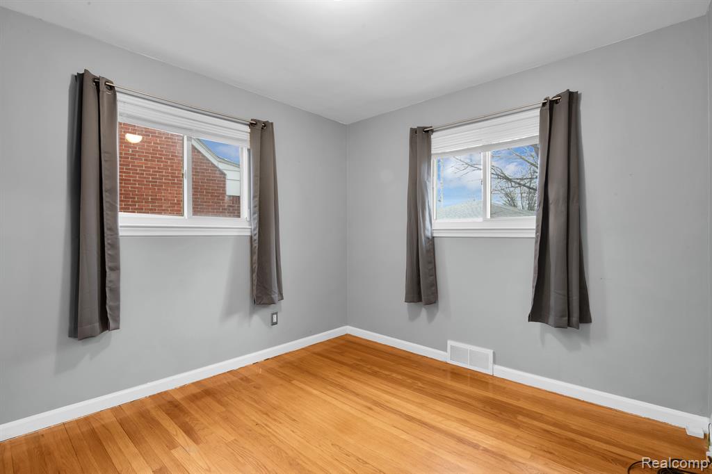7530 MERRICK Street, Taylor, MI 48180 — Photo 11