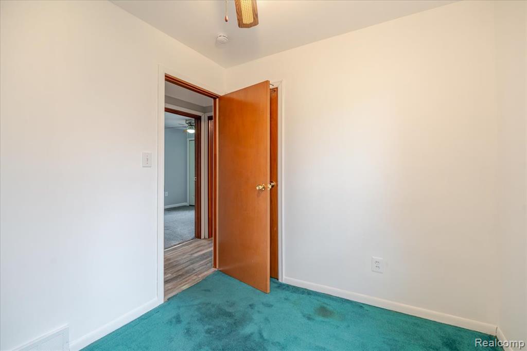 30362 West Road, New Boston, MI 48164 — Photo 17
