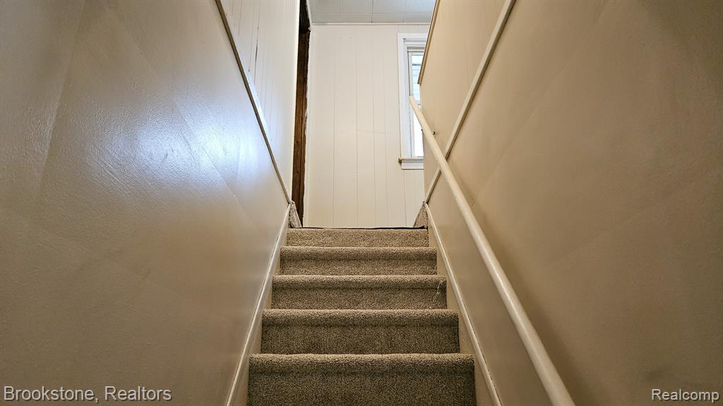 5790 LAKEPOINTE Street, Detroit, MI 48224 — Photo 17