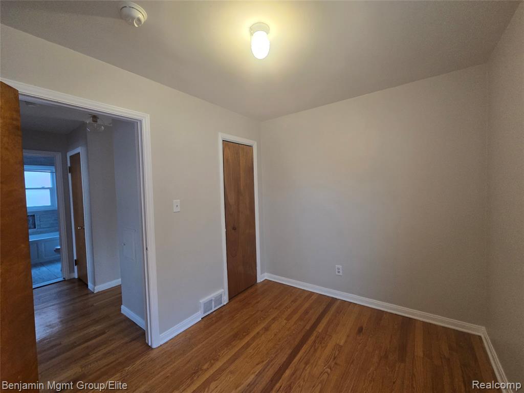 9560 Dixie, Redford, MI 48239 — Photo 9