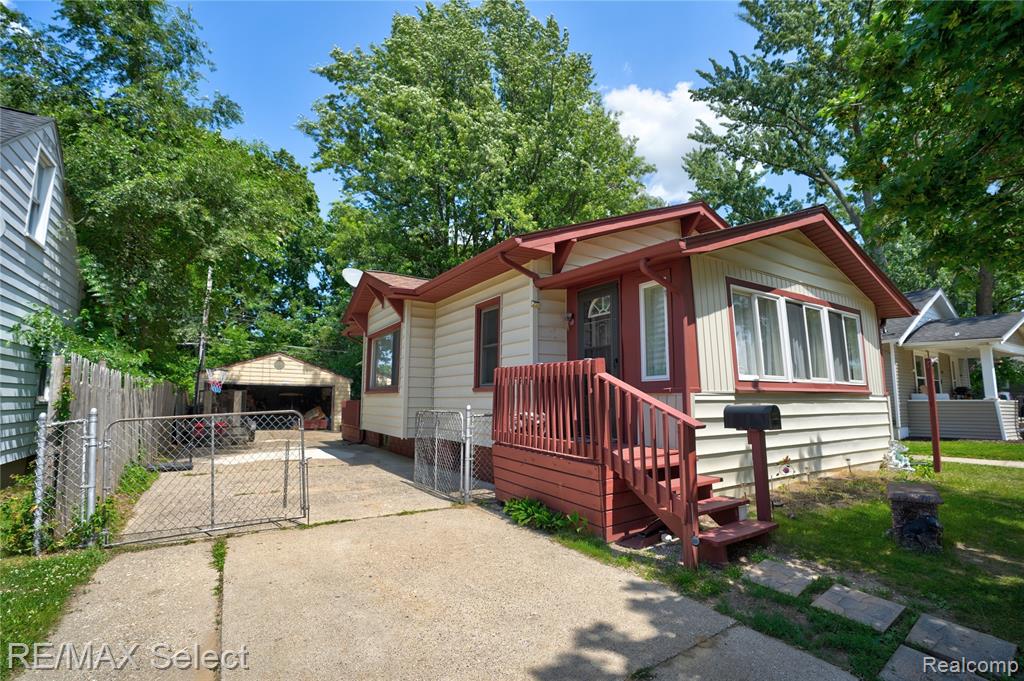 4233 Menton Street, Flint, MI 48507 — Photo 30