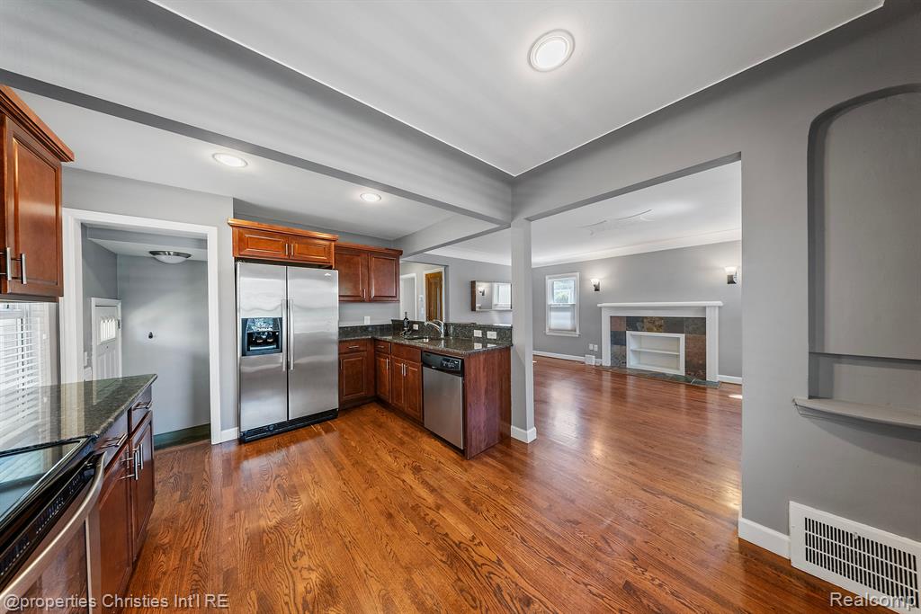 972 HARVARD Road, Berkley, MI 48072 — Photo 14