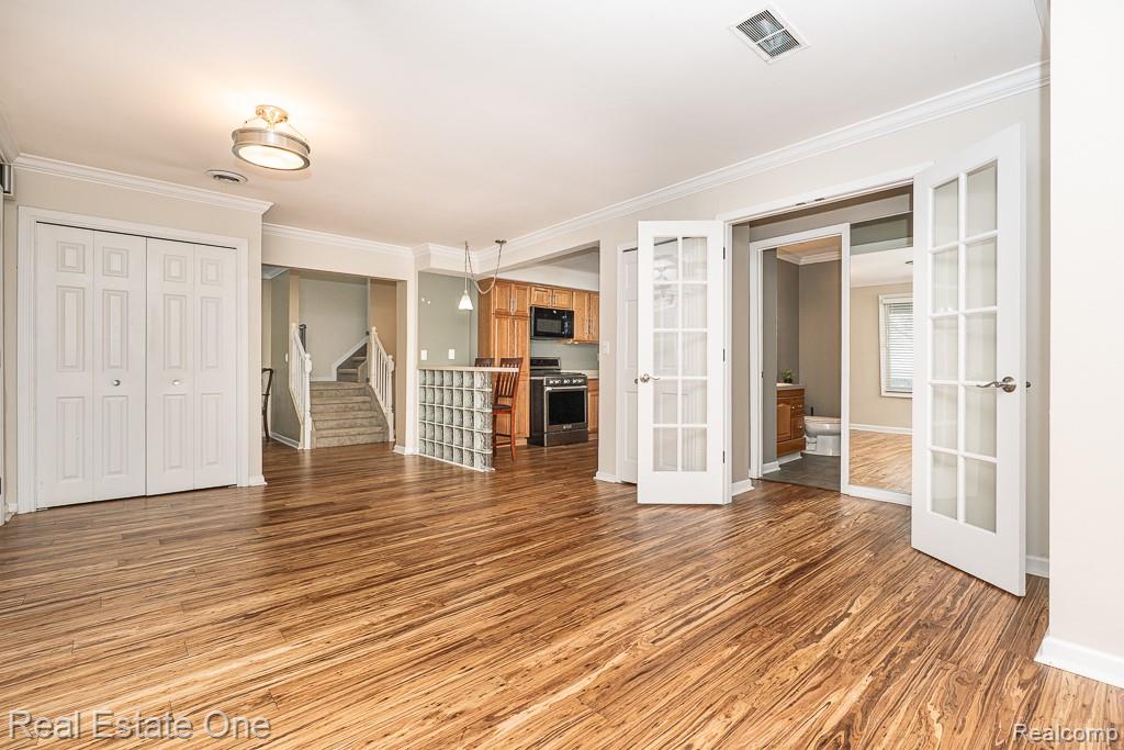 8955 Maplewood Avenue, Clarkston, MI 48348 — Photo 7