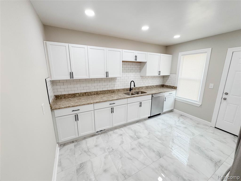 5380 Seminole Street, Detroit, MI 48213 — Photo 38