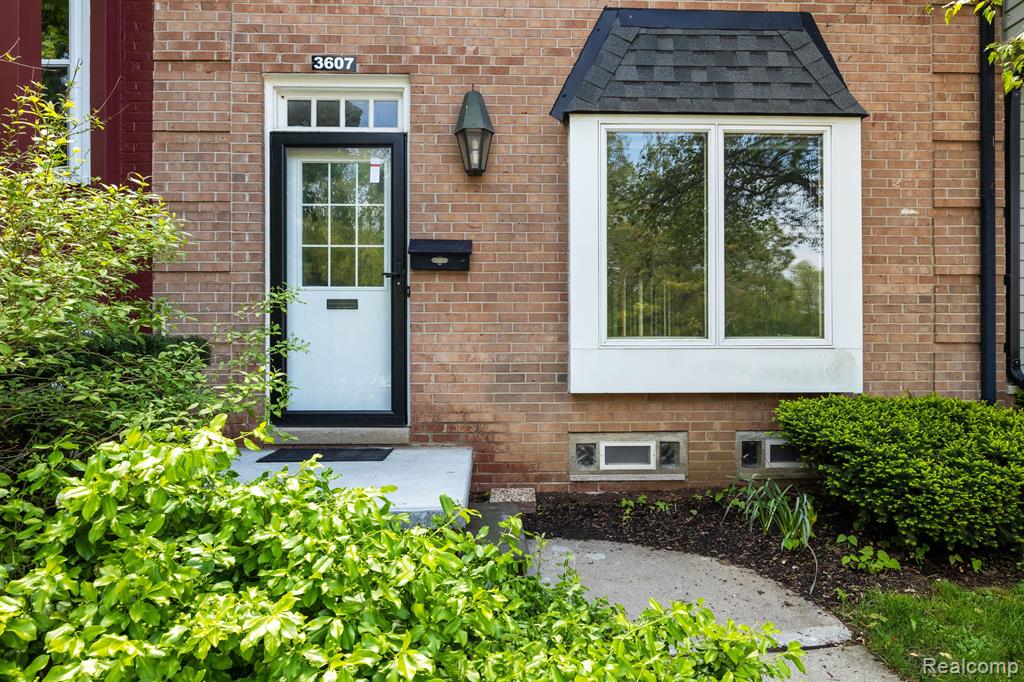 3607 BURBANK Drive, 151, Ann Arbor, MI 48105 — Photo 2