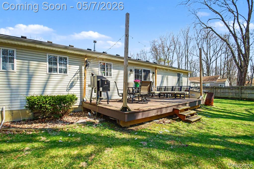 790 Luna Court, Lake Orion, MI 48362 — Photo 3
