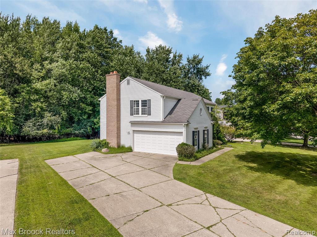5495 Kingsfield Drive, West Bloomfield, MI — Photo 6