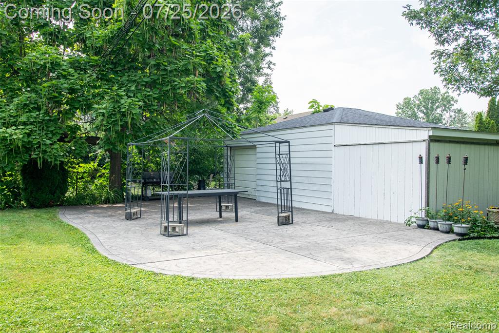 31045 John Hauk Street, Garden City, MI — Photo 25