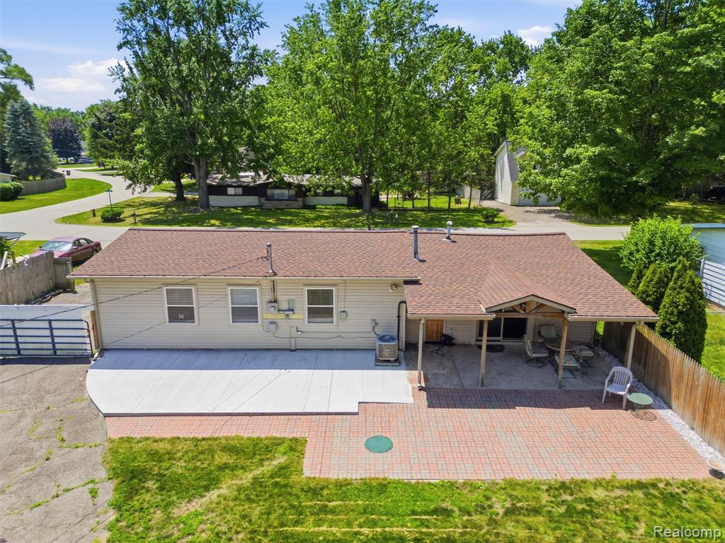 6271 Stephen, Brighton, MI 48116 — Photo 24