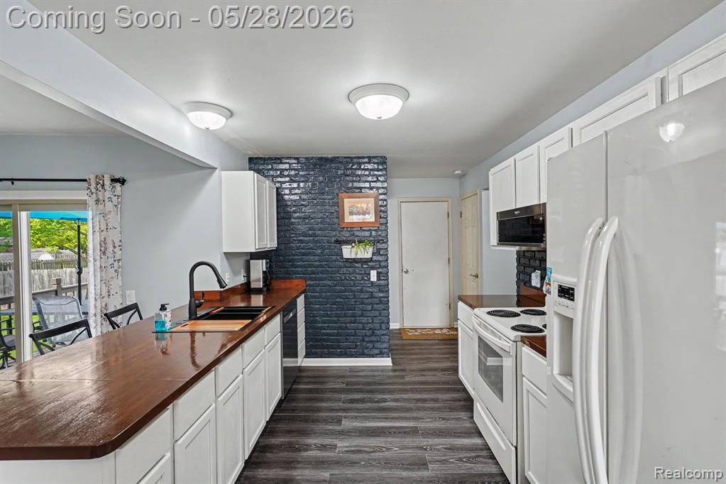 5506 Old Franklin Road, Grand Blanc, MI 48439 — Photo 7