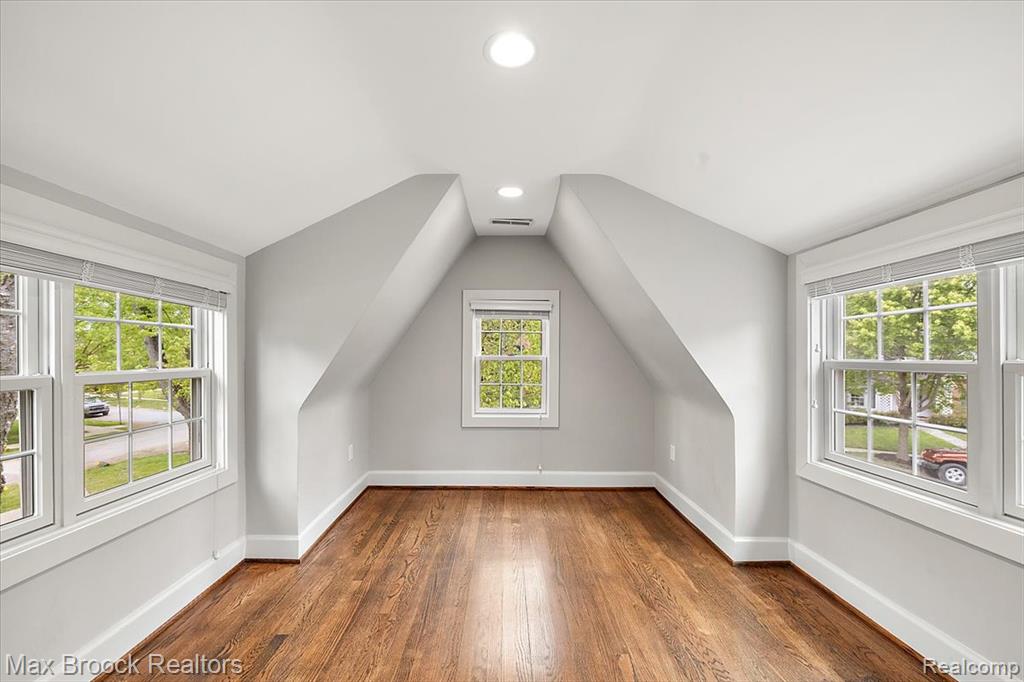 972 Oxford Street, Birmingham, MI 48009 — Photo 47