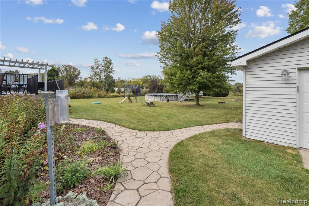 625 Fowlerville Rd. Road, Fowlerville, MI 48836 — Photo 37
