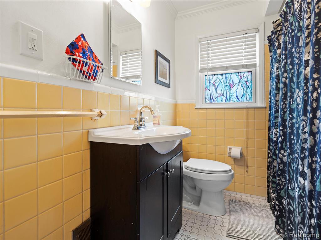 721 HELENE Avenue, Royal Oak, MI 48067 — Photo 12