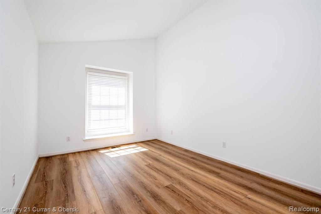 41898 RIVERWOOD Court, Canton, MI 48187 — Photo 26