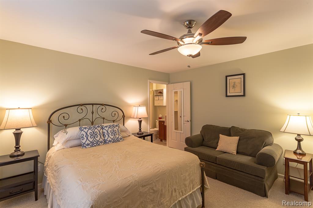 568 Berridge Circle, Lake Orion, MI — Photo 33