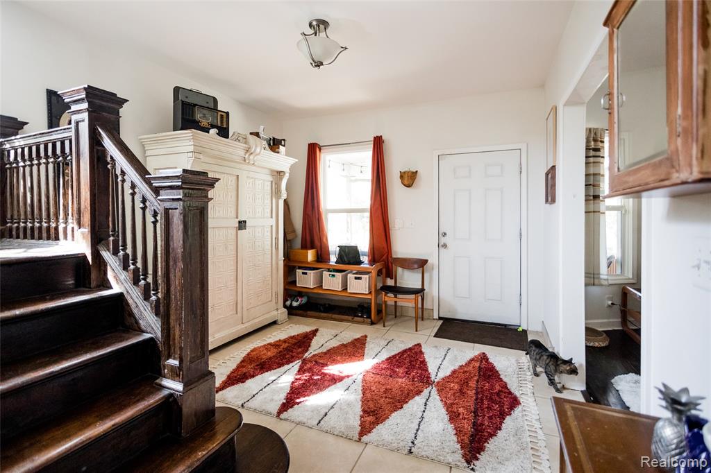 550 Smith Street, Detroit, MI 48202 — Photo 3